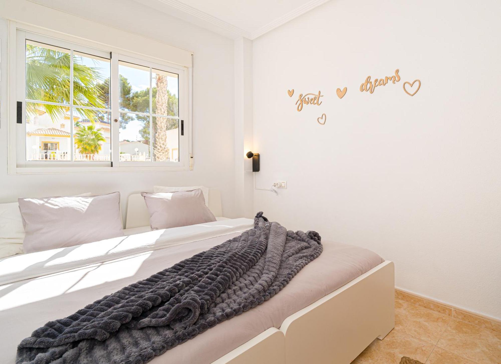 Villamartin Apartment. Excellent Location For Golfers, Cyclists And Hikers Bagian luar foto