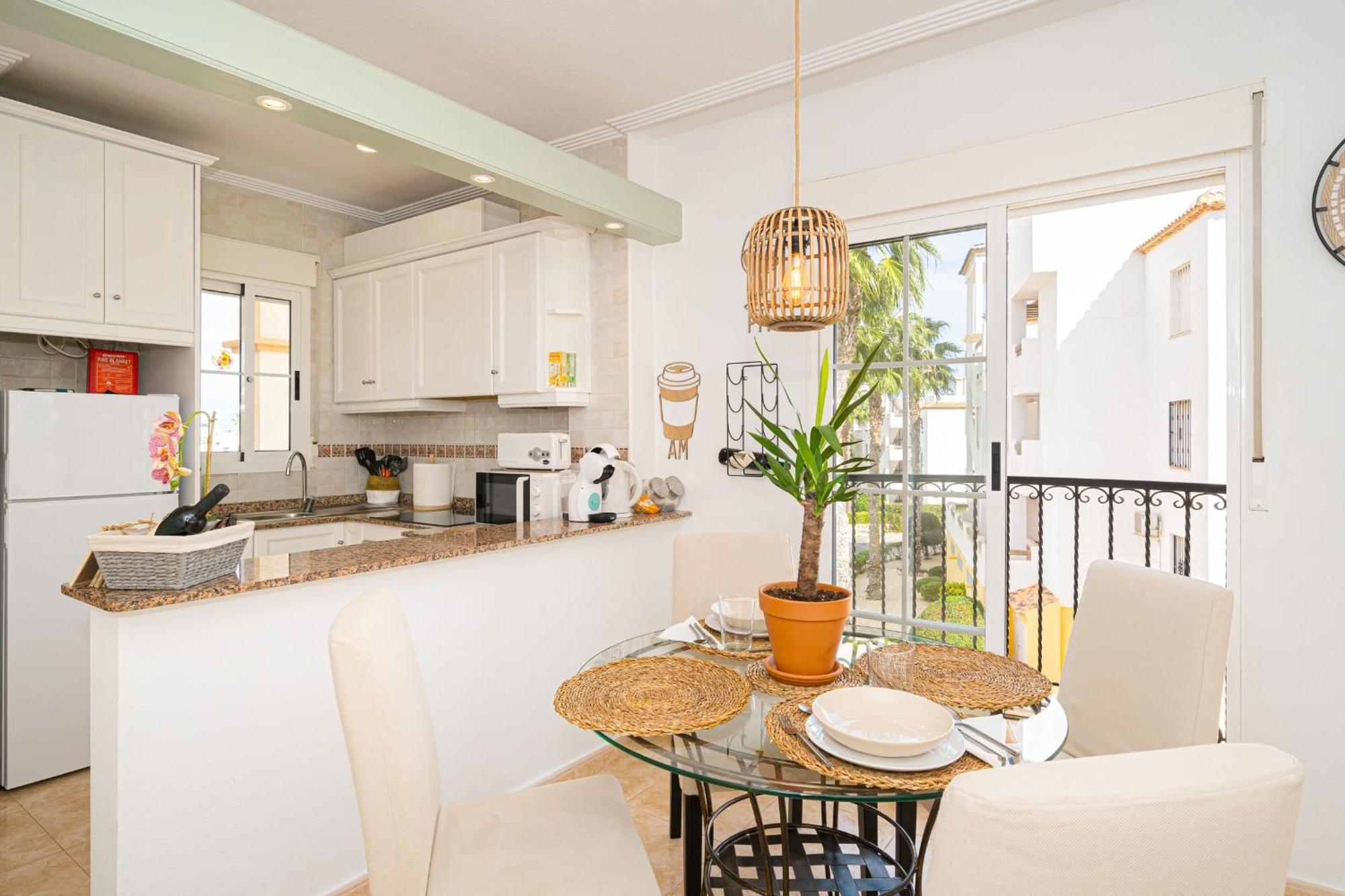 Villamartin Apartment. Excellent Location For Golfers, Cyclists And Hikers Bagian luar foto
